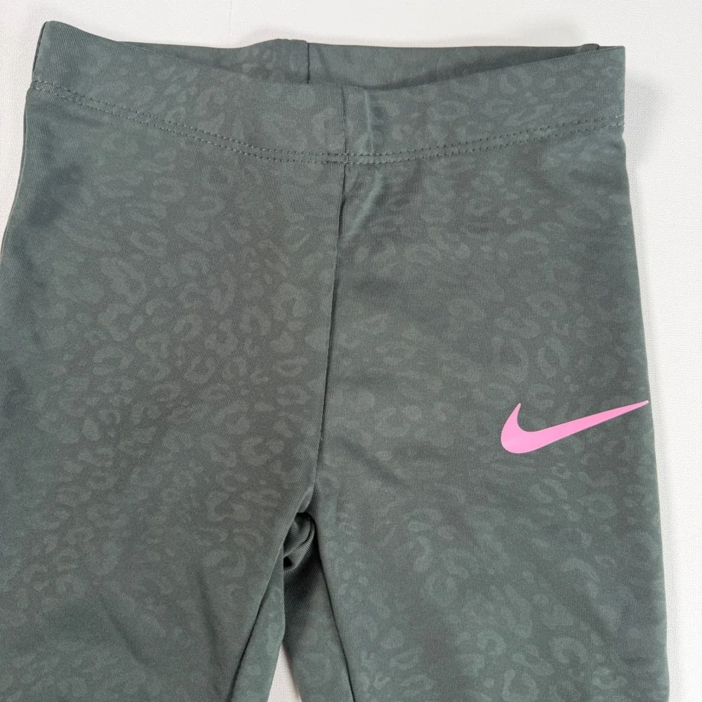 Nike Leggings Girls 2T Grey Leopard Print Flared Leg Athletic Pants M495-E6H